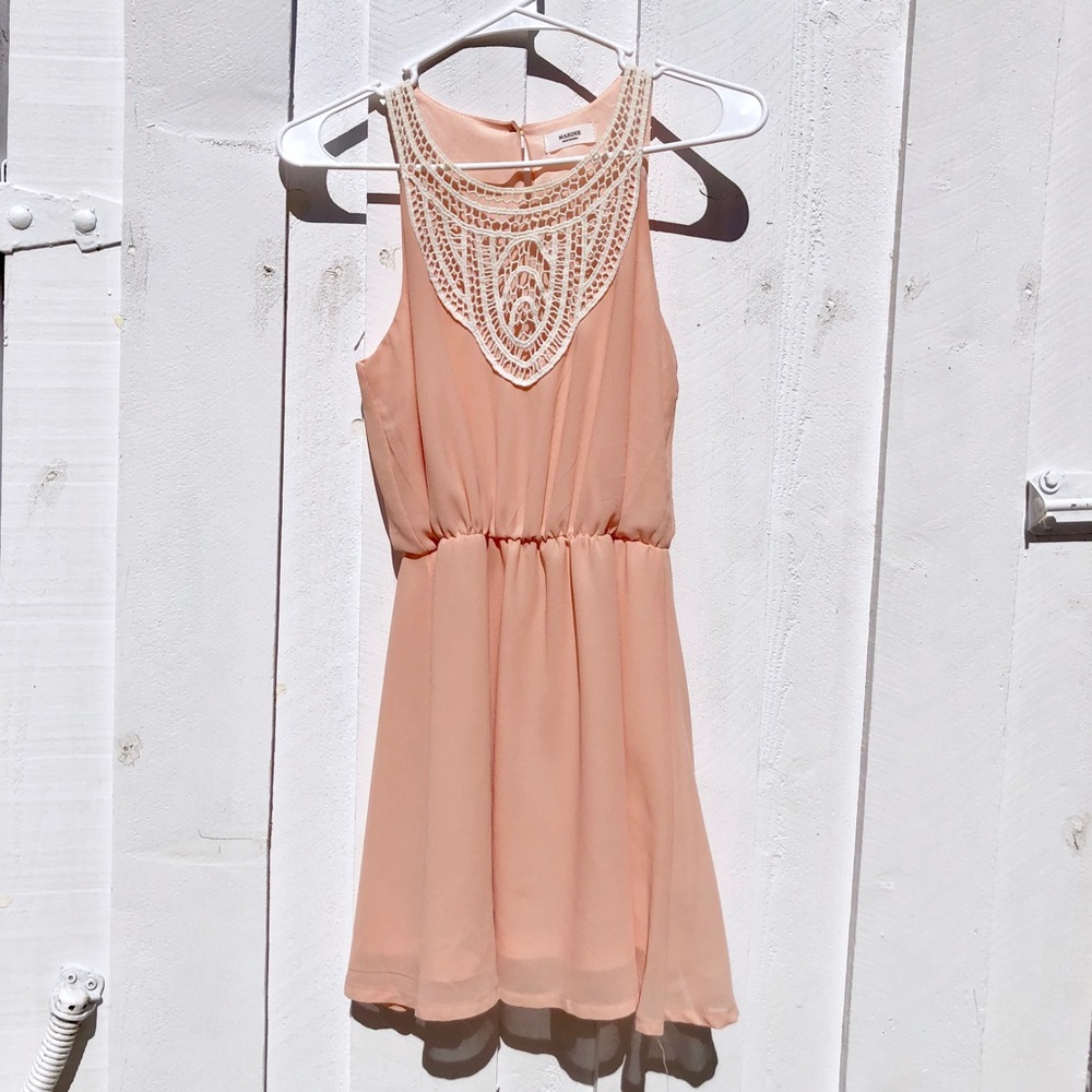 Peachy, White Knit Design, Cinched Mid Cut Dress